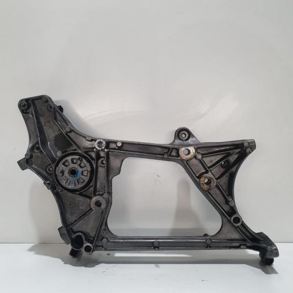 Soporte alternador Mercedes clase E w212 2012 2.1 cdi 170 cv Tipo motor 651.911 651911 A6512011109