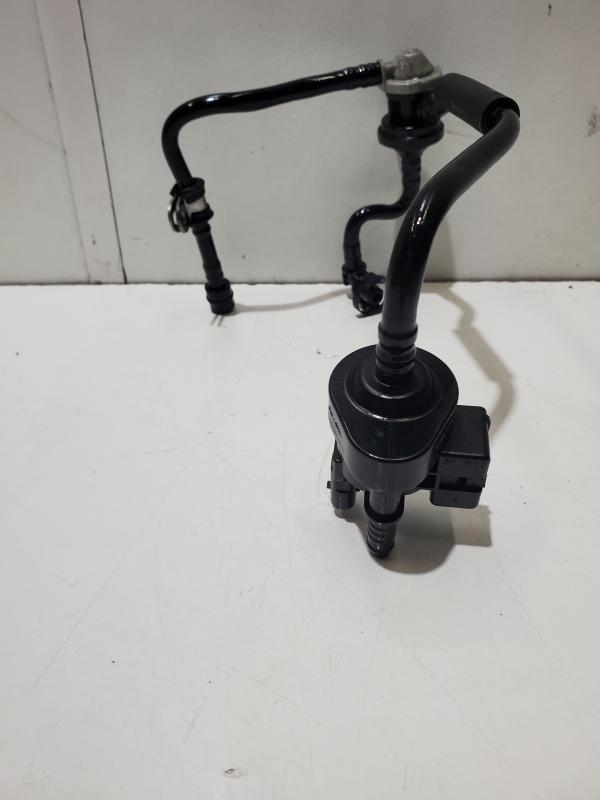 thumbnail interactive-video image 1 of Genuine VAG VW Audi 034103247A Valve Housing – Fits 100, 4000, 5000 Turbo & More! NOS 1 of 3