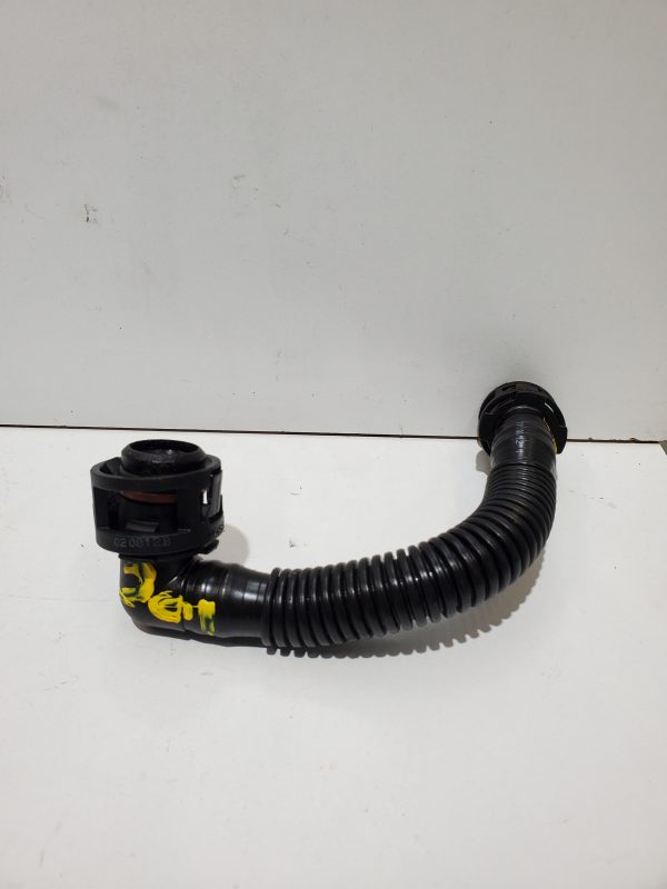 Tubo de ventilacion FORD FOCUS 2012 1.0 ECOBOOST 101CV - Imagen 2