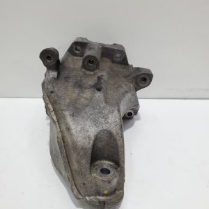 Soporte motor lado izquierdo Mercedes clase C W205 2016