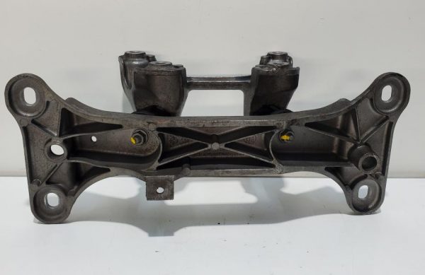 Cuna caja de cambios BMW Serie 3 E92 2011 - Imagen 3