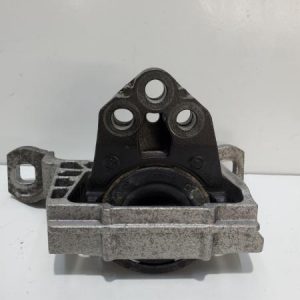 Soporte motor lado distribucion Ford focus Cmax 2016