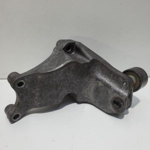 Soporte motor lado derecho Ford Mustang 2016