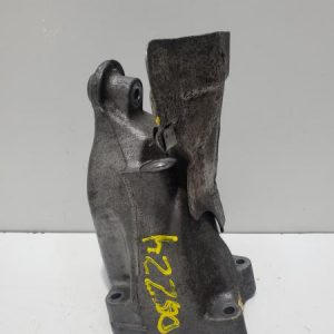 Soporte motor lado derecho Mercedes Sprinter 2015