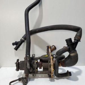 Bomba de agua con bomba de direccion Ford Transit 2013