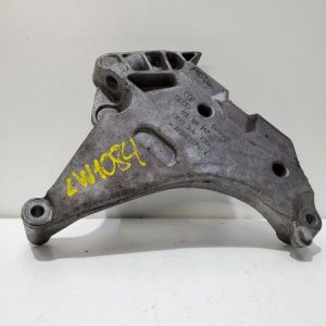 Soporte motor lado distribucion Audi A3 2010 2.0 Diesel 140 CV