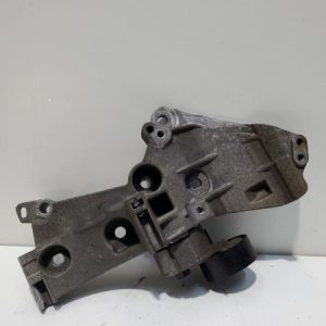 Soporte alternador con tensor Dacia Sandero Stepway 2014