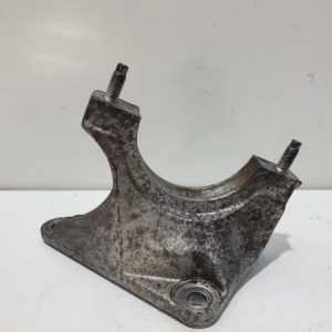 Soporte transmisión central Ford Focus 2016