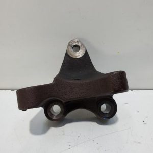 Soporte motor lado distribución Ford Transit 2008