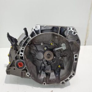 Caja de Cambios Renault Clio 2013 0.9 Gasolina 90CV 8201035255 JH3334
